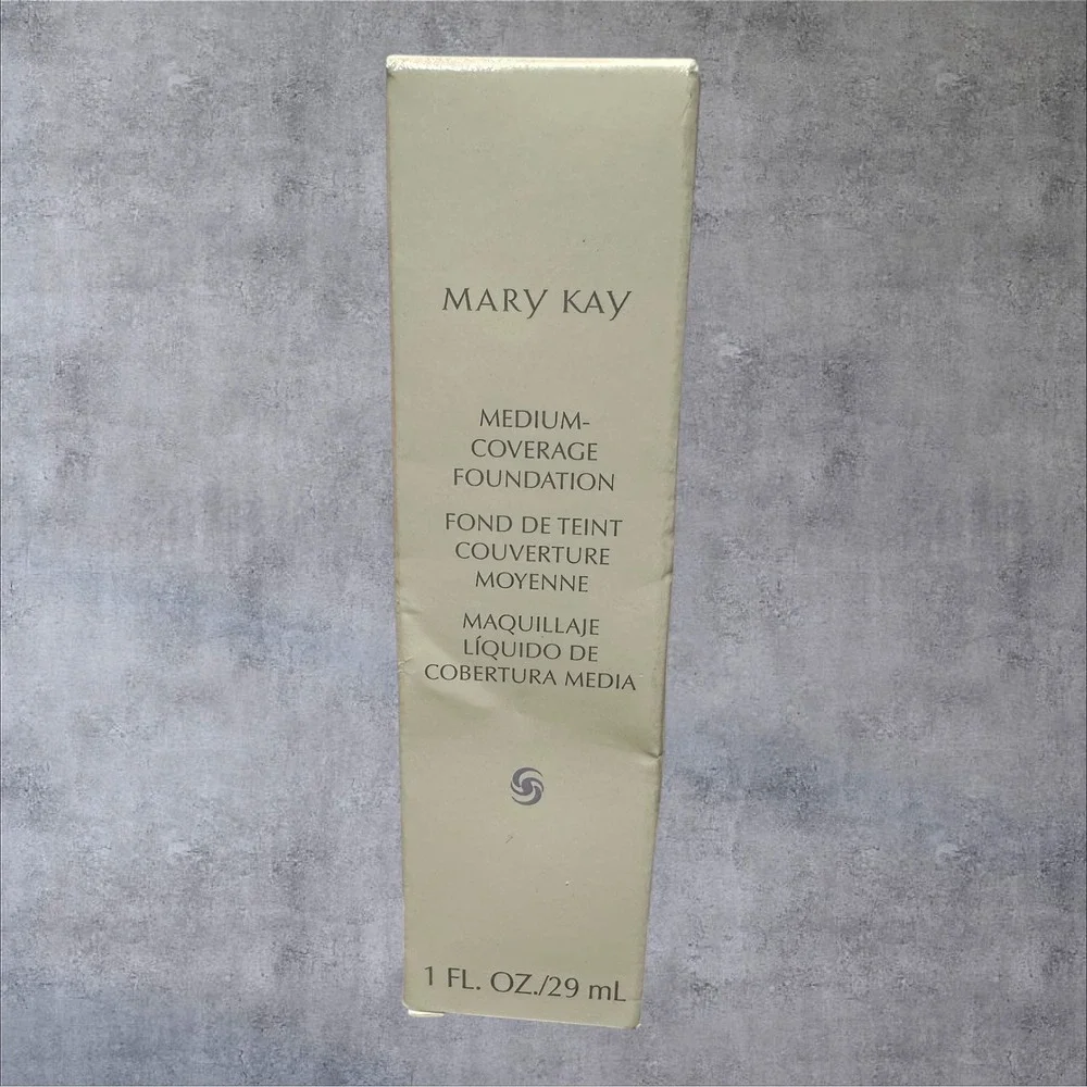 Mary Kay Medium Coverage Foundation Beige 300 355800 1oz New - Pink Cap‎ Liquid